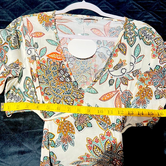 Asymmetrical cut out Dress - Picture 11 of 14